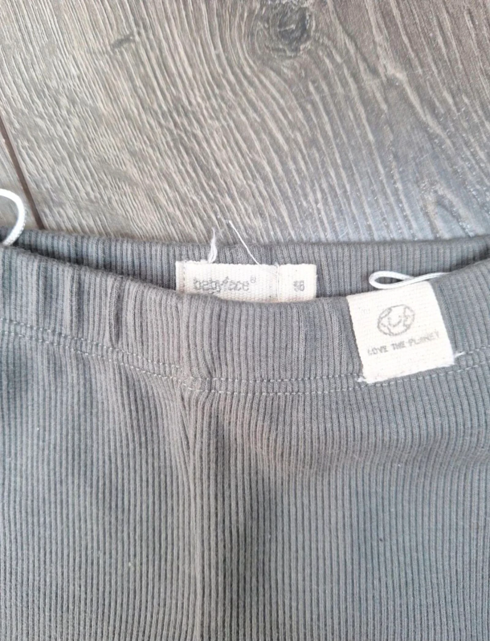 Braguita Babyface talla 56 – gris con pies – photo 3